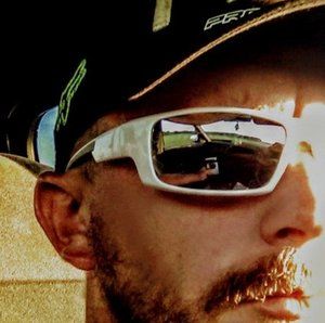 Meet your Posher, Levi